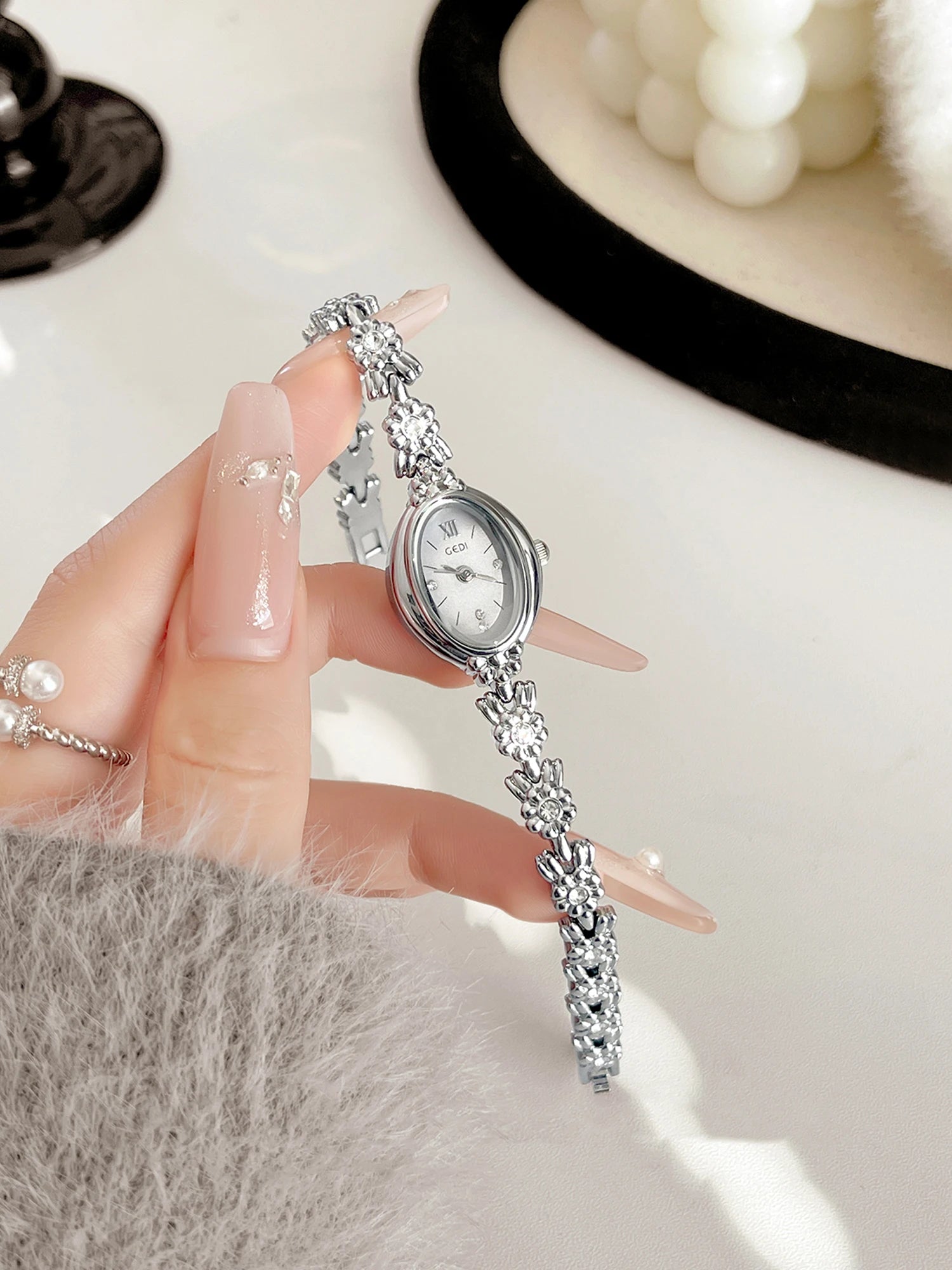 Luxury Vintage Woman' Watch with Diamond-Set Small Dial Water-Resistant Floral Bracelet Quartz Timepiece Premium Gift for Women